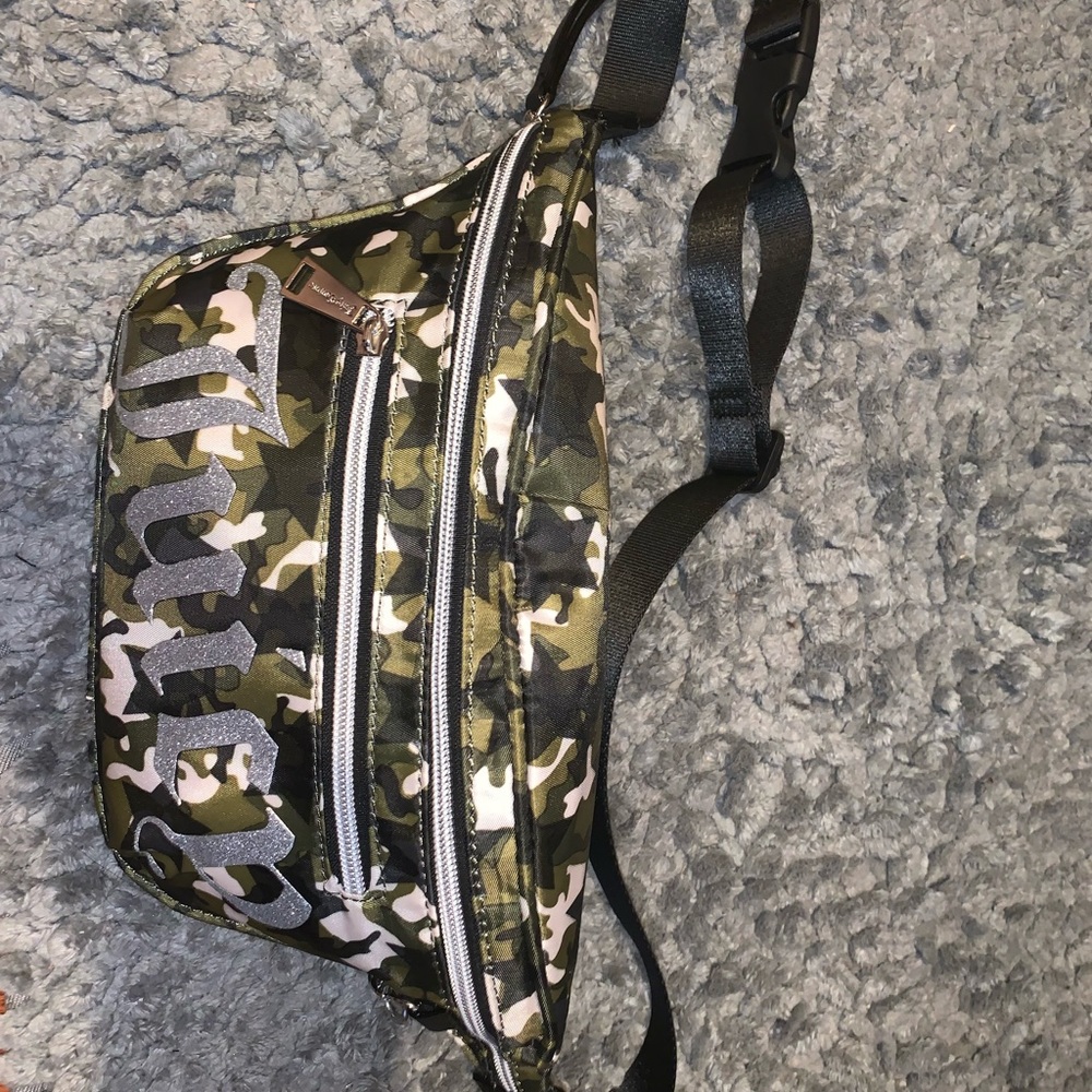 Camouflage Juicy Couture Fanny pack